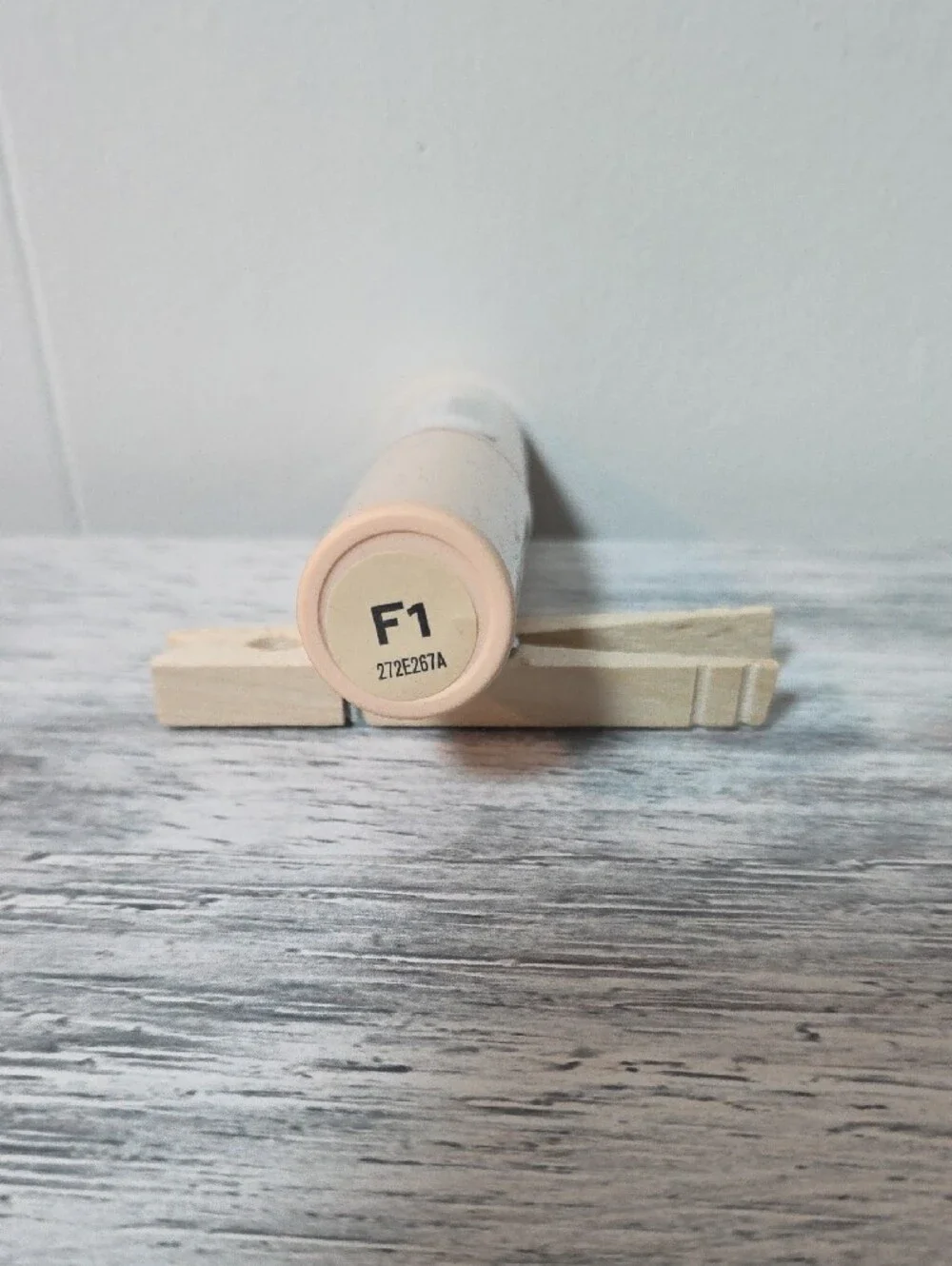 Revolution Fast Base Stick Foundation-F1